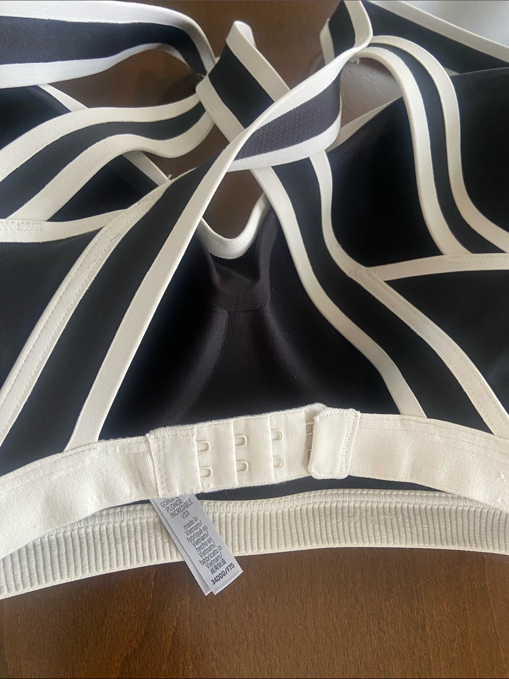 VSX Incredible Max Sports Bra in Black with White Trim & Strappy Back size 34DDD - Picture 12 of 16